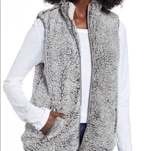 SOLD NWT Miami by Francesca’s Sherpa Vest